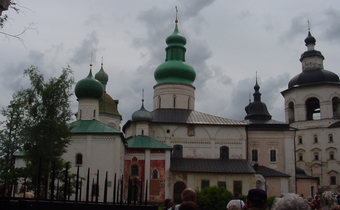 IGLESIA Y CAMPANARIO DE LA ASCENSION GORITSY (2)