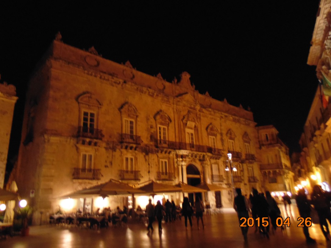 PLAZA ARQUIMEDES SYRACUSA SICILIA
